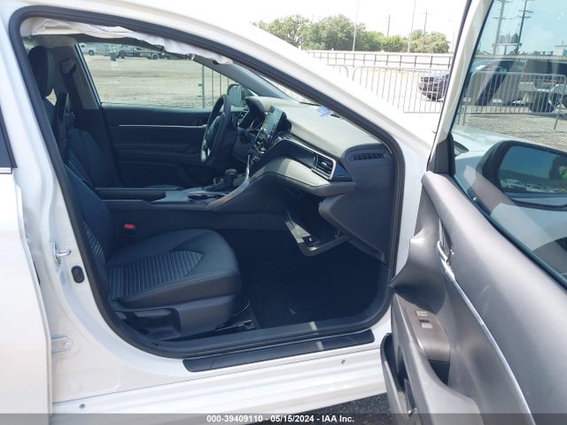 Toyota CAMRY SE 2024 4T1T11AK2RU891958 Image 5