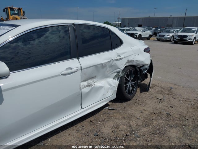 Toyota CAMRY SE 2024 4T1T11AK2RU891958 Image 6