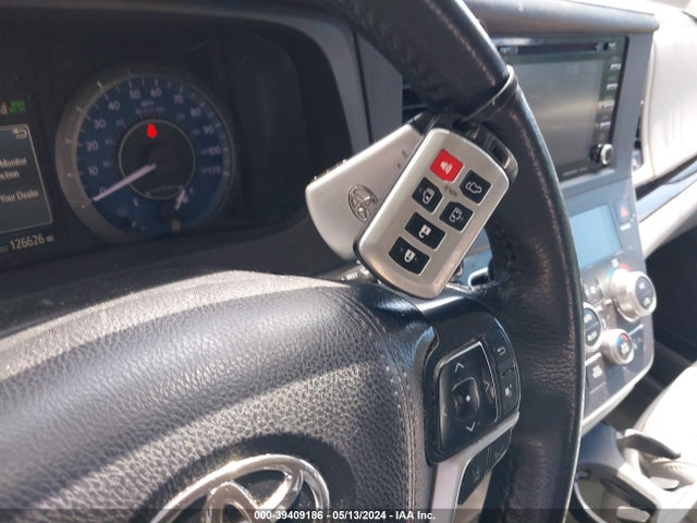 Toyota Sienna Xle 8 Passenger 2018 5TDYZ3DC0JS933197 Image 11