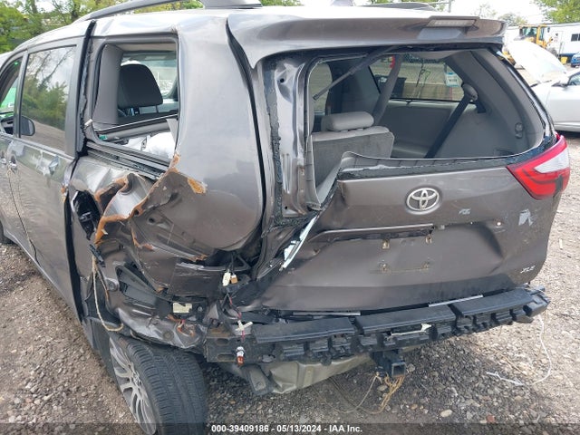 Toyota Sienna Xle 8 Passenger 2018 5TDYZ3DC0JS933197 Image 6