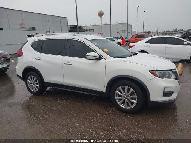 Nissan 2017 2017 JN8AT2MT7HW154262 Image 12