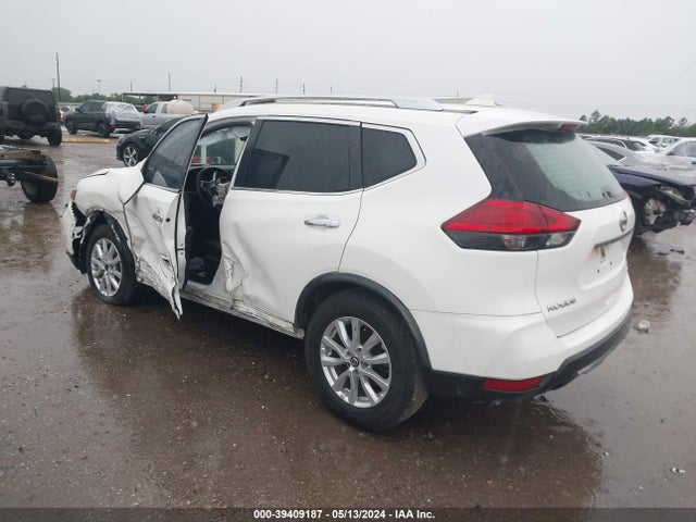 Nissan 2017 2017 JN8AT2MT7HW154262 Image 3
