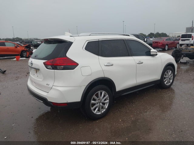 Nissan 2017 2017 JN8AT2MT7HW154262 Image 4
