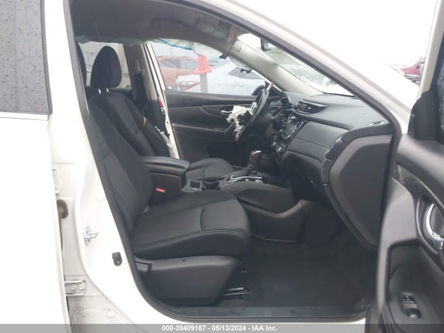 Nissan 2017 2017 JN8AT2MT7HW154262 Image 5