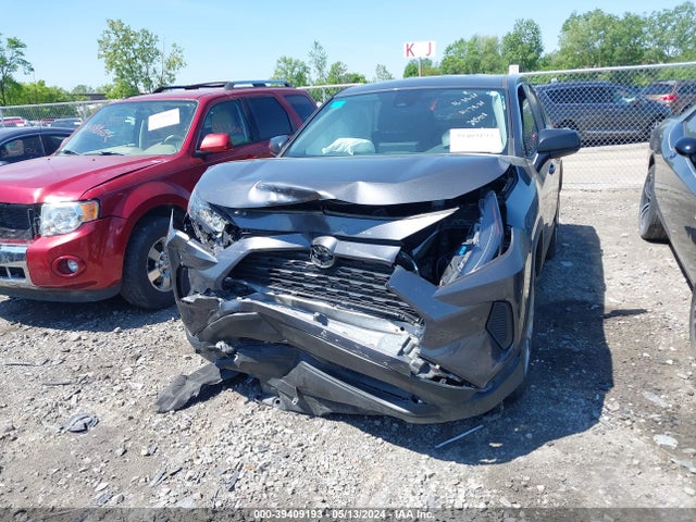 Toyota RAV4 LE 2022 2T3F1RFV5NC285118 Image 12