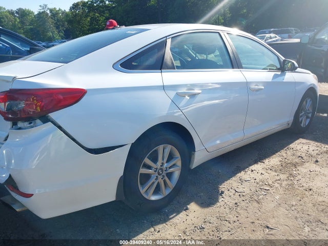 Hyundai SONATA SE 2015 5NPE24AF3FH108957 Image 13