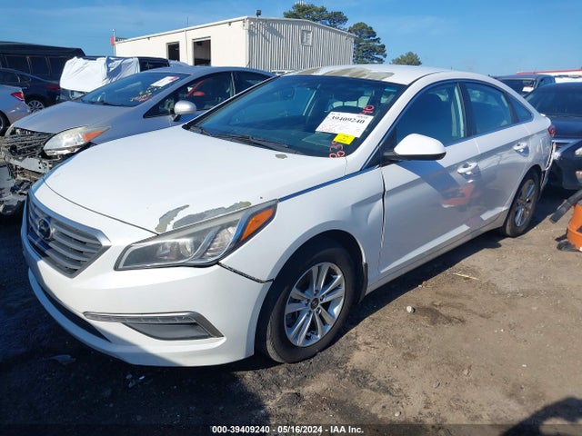 Hyundai SONATA SE 2015 5NPE24AF3FH108957 Image 2