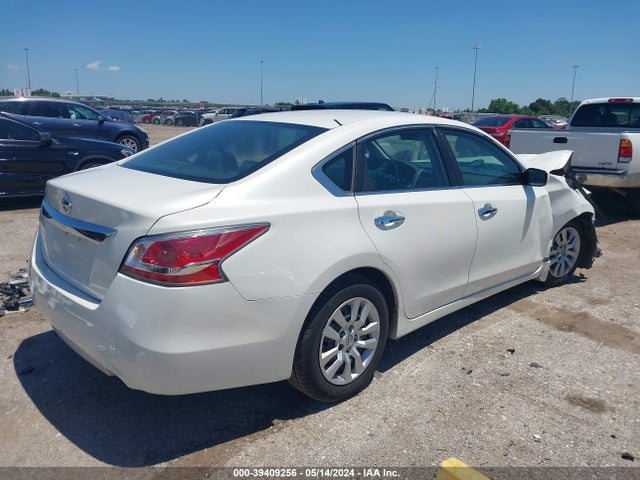 Nissan Altima 2.5 S 2015 1N4AL3AP1FC186315 Image 4