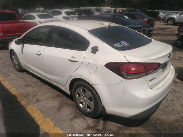 KIA FORTE LX 2017 3KPFK4A72HE058847 Image 3