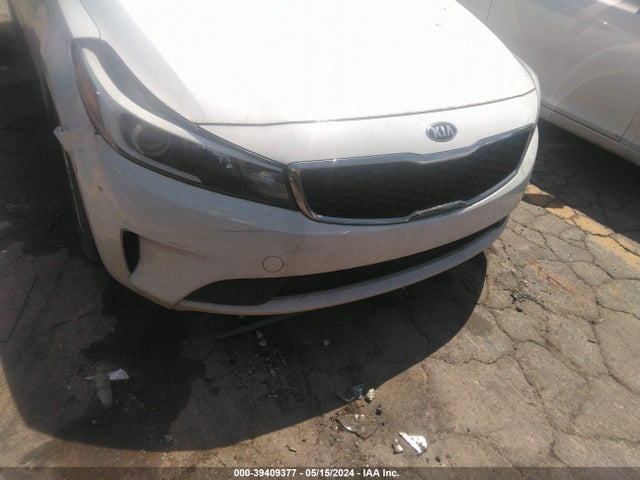KIA FORTE LX 2017 3KPFK4A72HE058847 Image 6