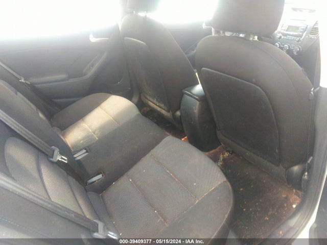 KIA FORTE LX 2017 3KPFK4A72HE058847 Image 8