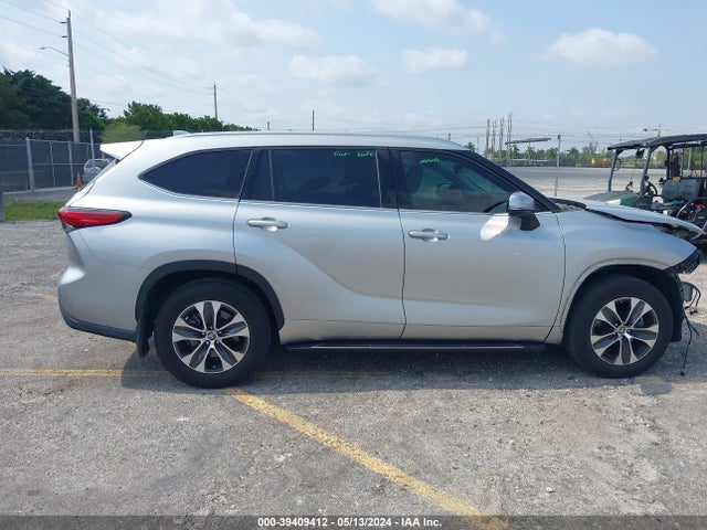 Toyota Highlander Xle 2021 5TDGZRAH6MS535575 Image 14