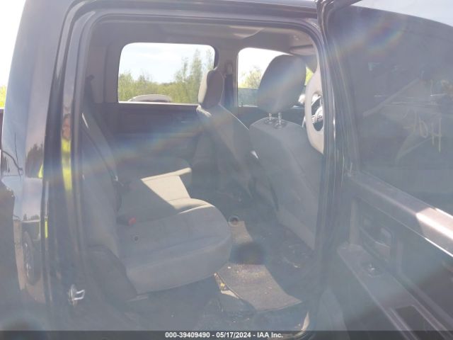 1C6RR7KTXHS834166 RAM 1500 Express  4x4 5'7 Box