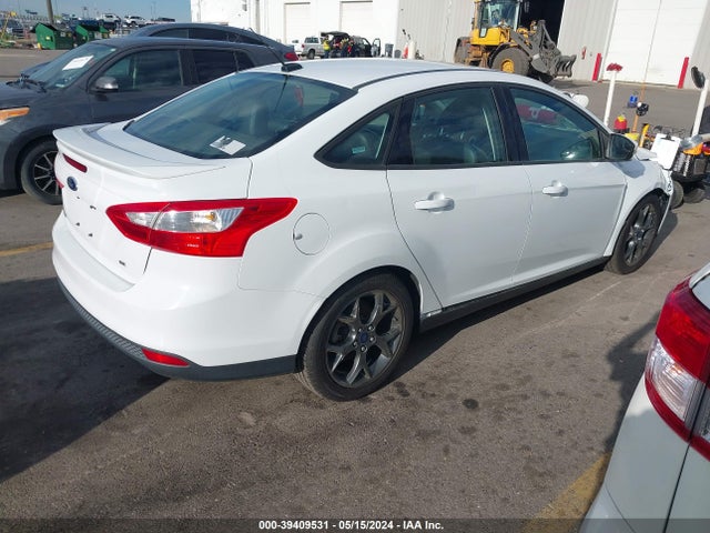 Ford FOCUS SE 2014 1FADP3F24EL319114 Image 4
