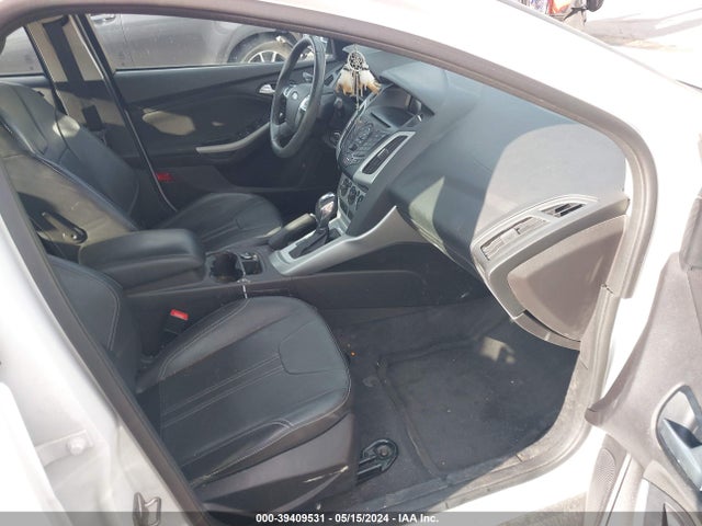 Ford FOCUS SE 2014 1FADP3F24EL319114 Image 5