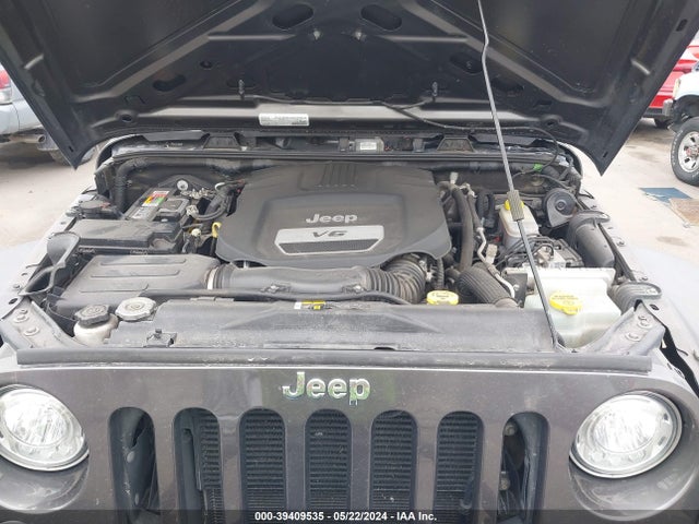 1C4BJWDG0HL639876 Jeep Wrangler Unlimited Sport 4x4