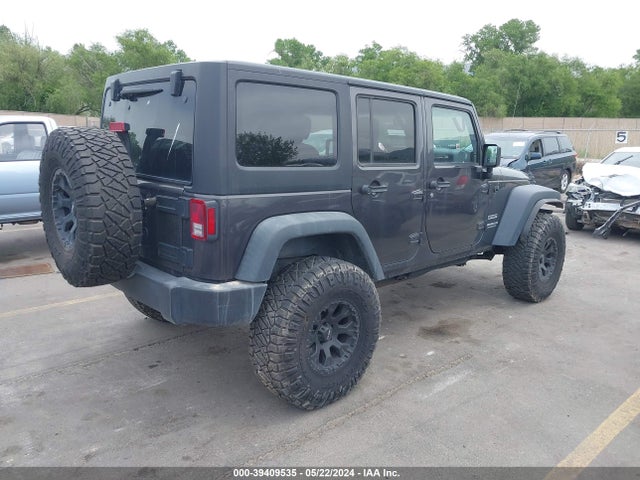 1C4BJWDG0HL639876 Jeep Wrangler Unlimited Sport 4x4