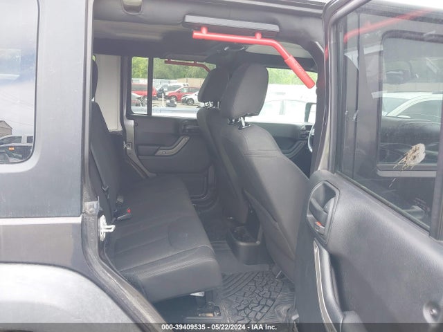 1C4BJWDG0HL639876 Jeep Wrangler Unlimited Sport 4x4