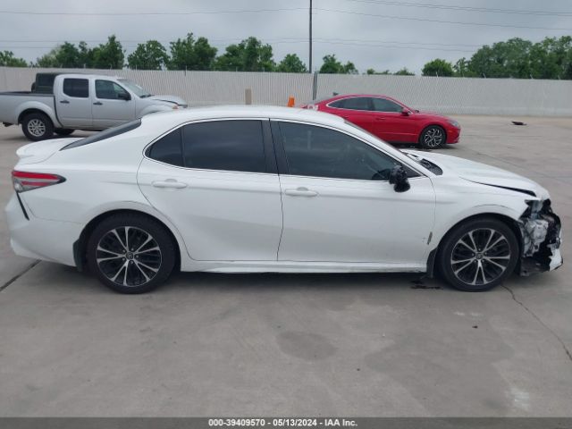 4T1B11HK2JU662153 Toyota CAMRY SE
