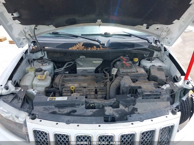 1C4NJCEA4HD207050 Jeep Compass Latitude Fwd
