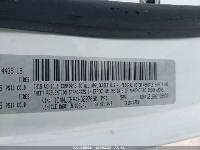 1C4NJCEA4HD207050 Jeep Compass Latitude Fwd