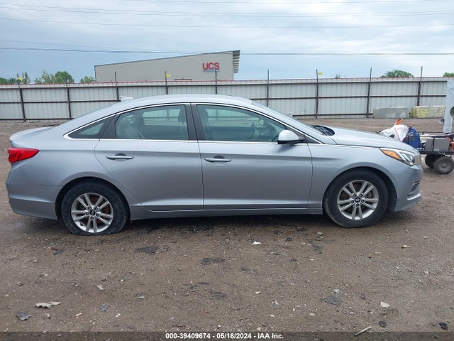 5NPE24AFXHH564974 Hyundai SONATA SE