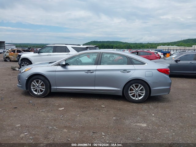 5NPE24AFXHH564974 Hyundai SONATA SE