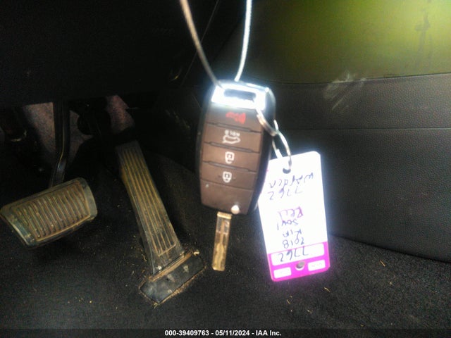 KIA SOUL + 2018 KNDJP3A57J7610661 Image 11