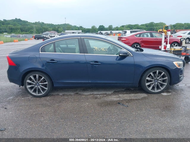 YV149MFM6F2350412 Volvo S60 T6 Platinum