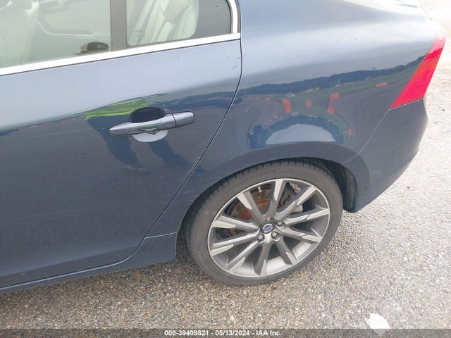 YV149MFM6F2350412 Volvo S60 T6 Platinum