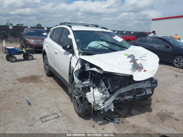 Toyota RAV4 LE 2018 JTMZFREV3JJ151943 Image 1