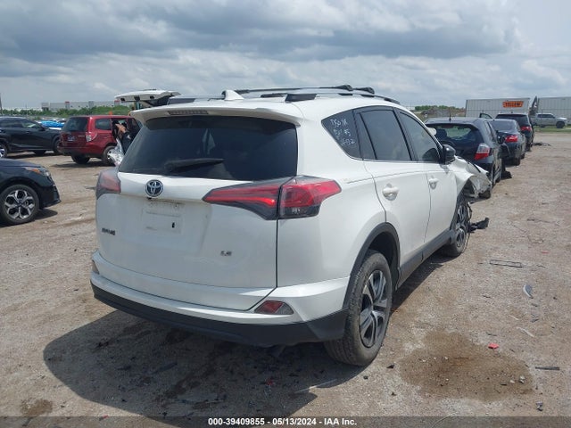 Toyota RAV4 LE 2018 JTMZFREV3JJ151943 Image 4