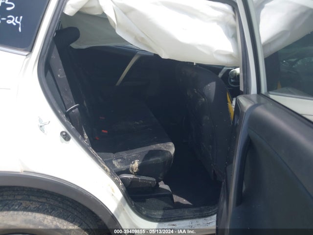 Toyota RAV4 LE 2018 JTMZFREV3JJ151943 Image 8