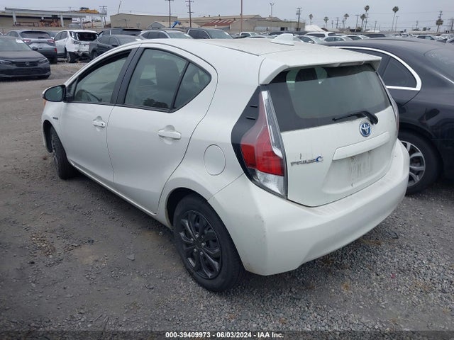 Toyota Prius C One 2016 JTDKDTB37G1118914 Image 3