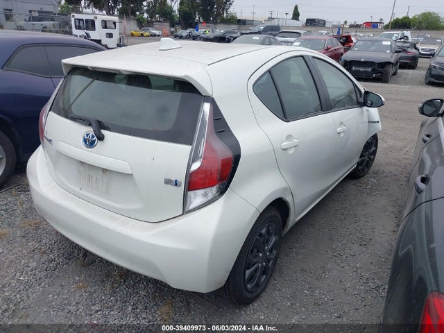 Toyota Prius C One 2016 JTDKDTB37G1118914 Image 4