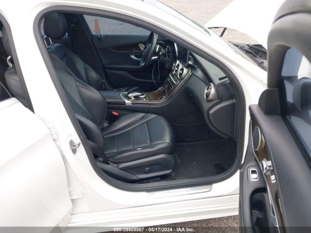 55SWF4JB7GU163318 Mercedes-Benz C 300 Luxury/sport