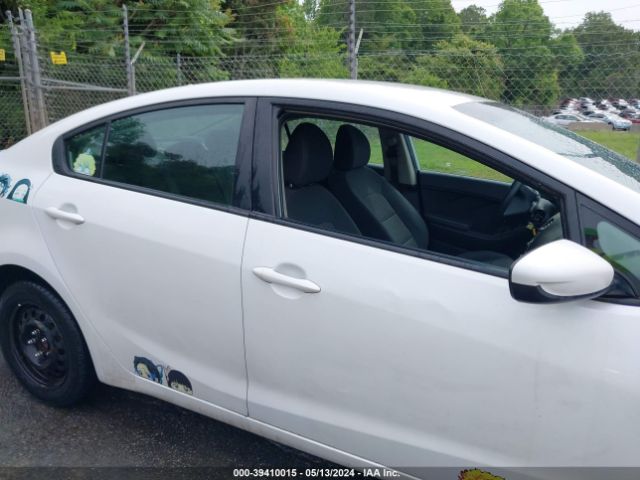 3KPFL4A71JE179341 KIA FORTE LX