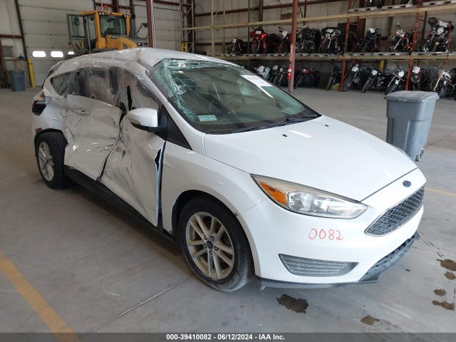 Ford FOCUS SE 2017 1FADP3K2XHL341287 Image 1