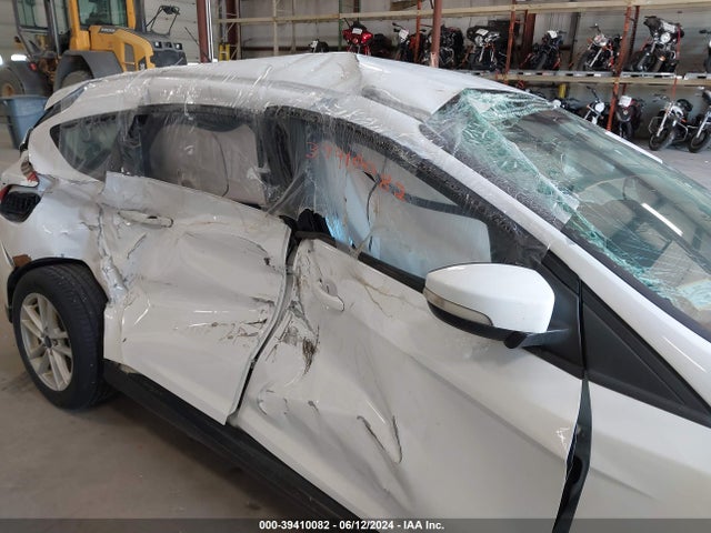 Ford FOCUS SE 2017 1FADP3K2XHL341287 Image 6