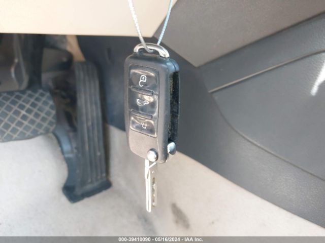 3VWD07AJ9FM348786 Volkswagen Jetta 1.8t Se