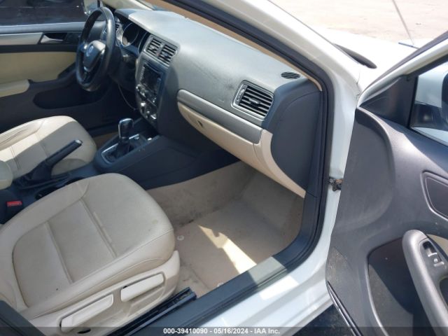 3VWD07AJ9FM348786 Volkswagen Jetta 1.8t Se