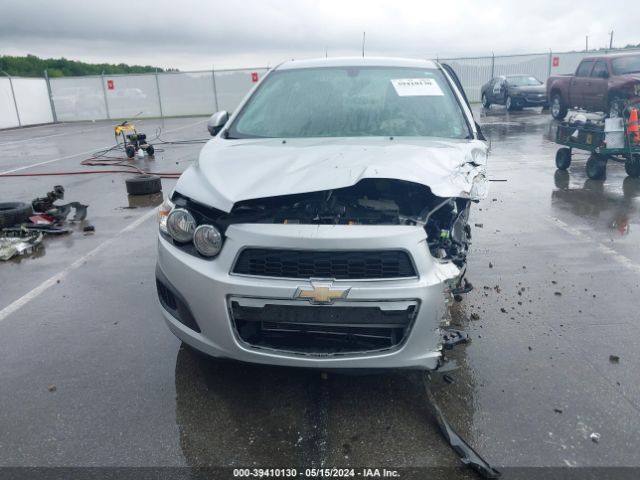 1G1JC5SH5F4220708 Chevrolet Sonic Lt Auto