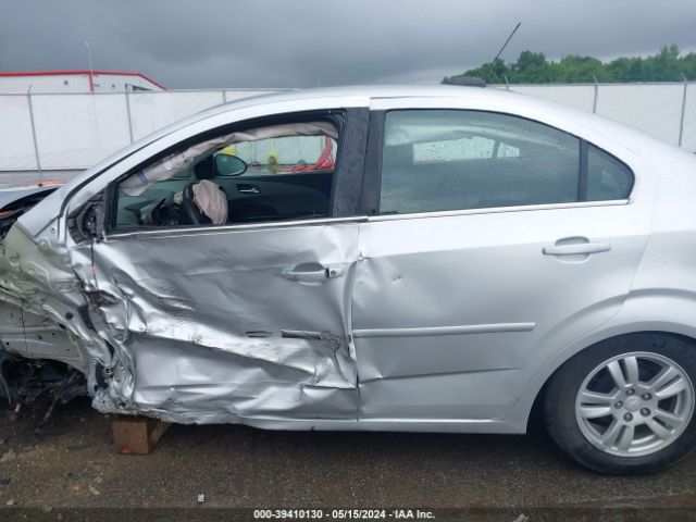 1G1JC5SH5F4220708 Chevrolet Sonic Lt Auto