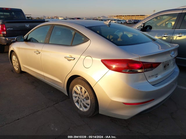 Hyundai ELANTRA SE 2017 5NPD74LF8HH196790 Image 3