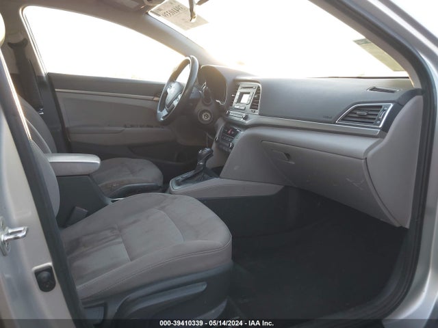 Hyundai ELANTRA SE 2017 5NPD74LF8HH196790 Image 5