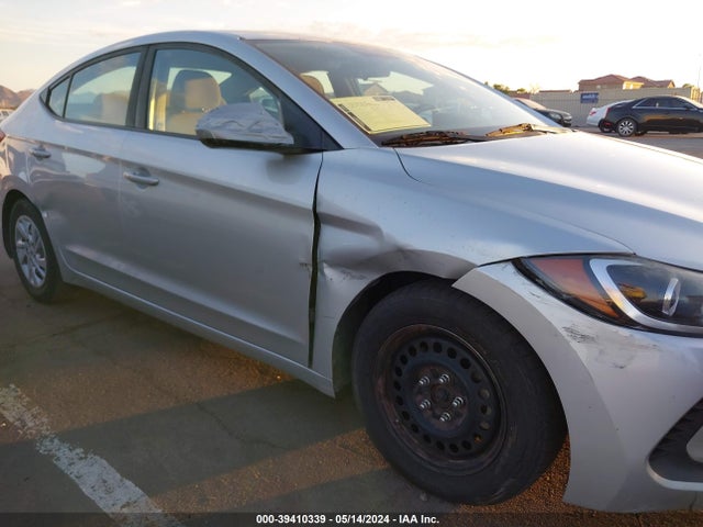 Hyundai ELANTRA SE 2017 5NPD74LF8HH196790 Image 6