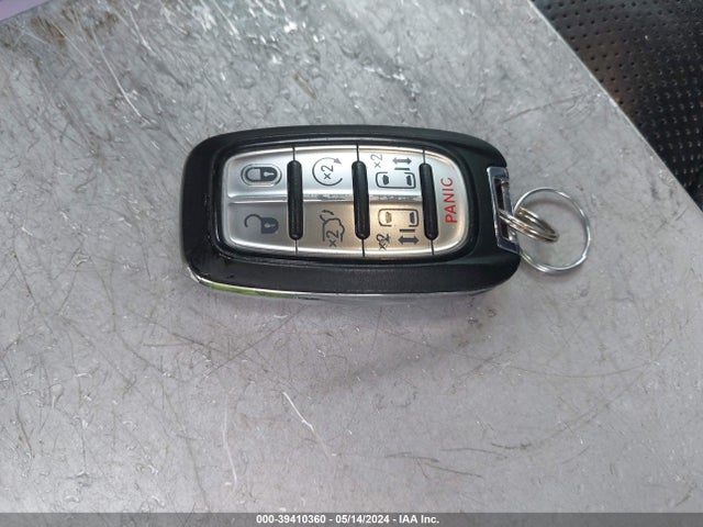 2C4RC1GG3JR186714 Chrysler Pacifica Limited