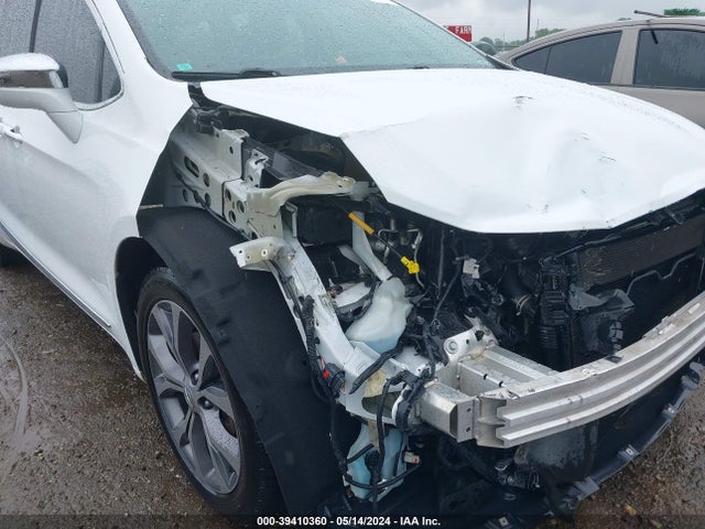 2C4RC1GG3JR186714 Chrysler Pacifica Limited