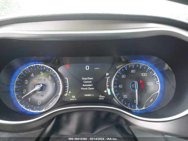 2C4RC1GG3JR186714 Chrysler Pacifica Limited