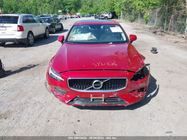 7JRA22TK2KG013089 Volvo S60 T6 Momentum